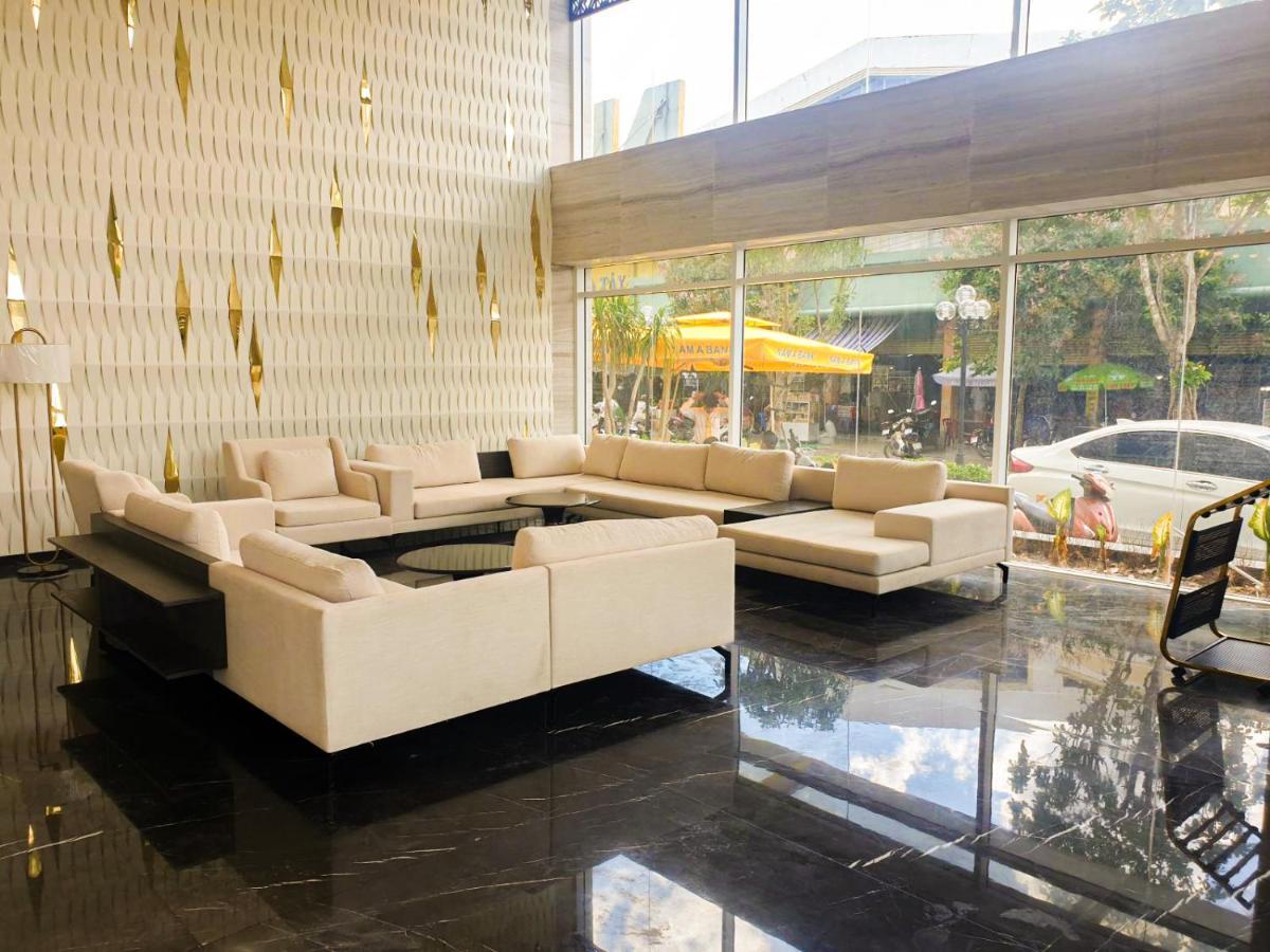 Diamond Stars Ben Tre Hotel Exterior foto Lobby